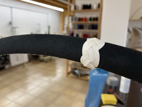 Von Hand mit Leder bezogenes Steuerrad, Dekker Segelmacherei Hamburg, Bild 6 von 8