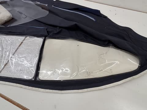 Reparatur in der Dekker Segelmacherei Hamburg, Bild 4 von 13